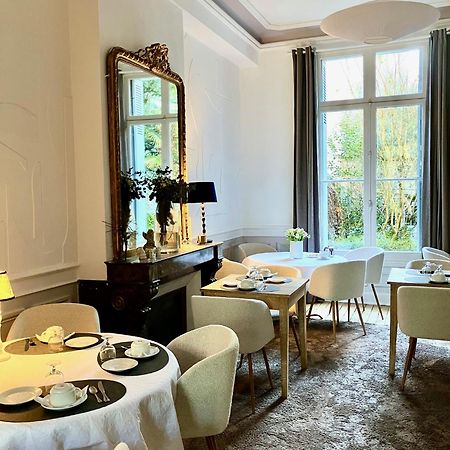 Hotel Val De Loire Тур Екстер'єр фото
