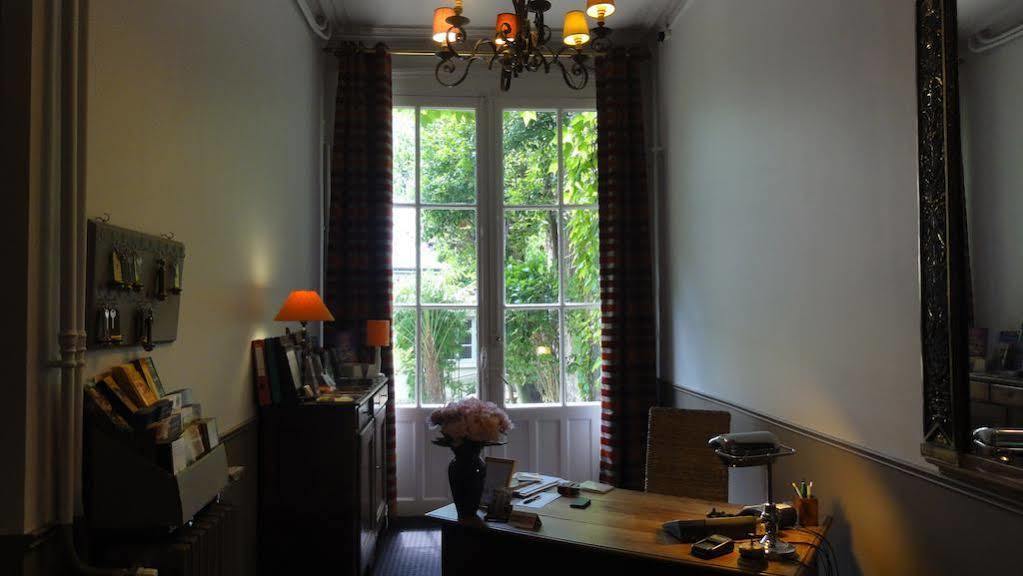 Hotel Val De Loire Тур Екстер'єр фото